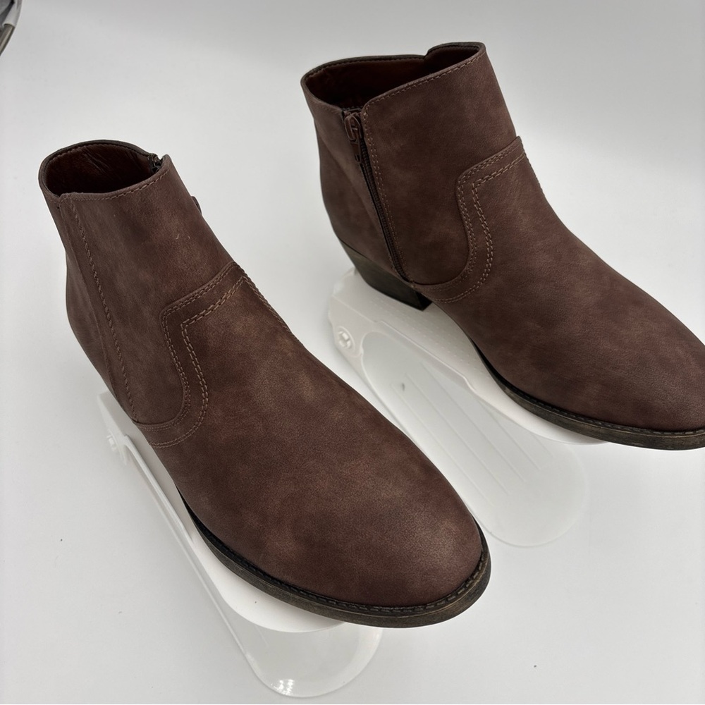 Maurices Men's Chukka Boots in Rich Brown - Picture 13 of 13